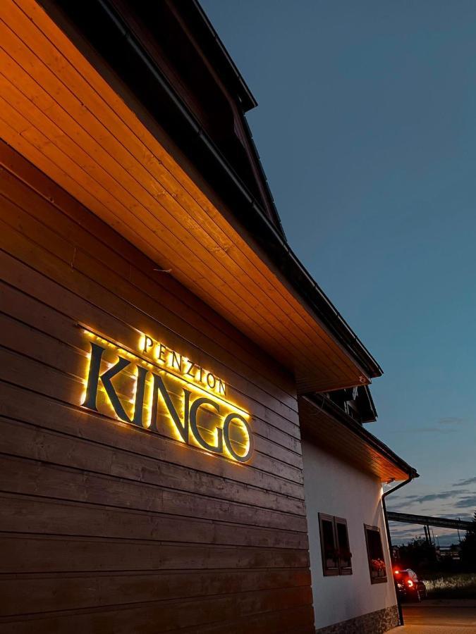 Nemšová Penzion Kingo מראה חיצוני תמונה